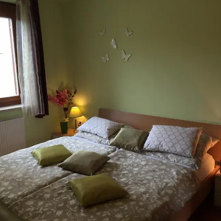 Lucija Apartman *