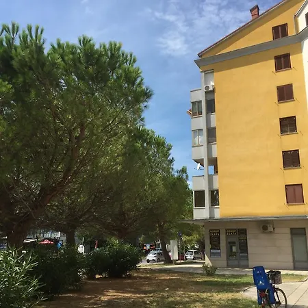 Apartman Lucija *
